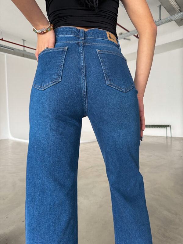 M-46 BLUE Wide-Leg High-Waist Jeans