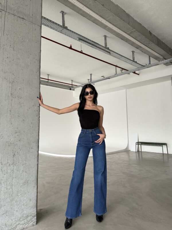 M-46 BLUE Wide-Leg High-Waist Jeans