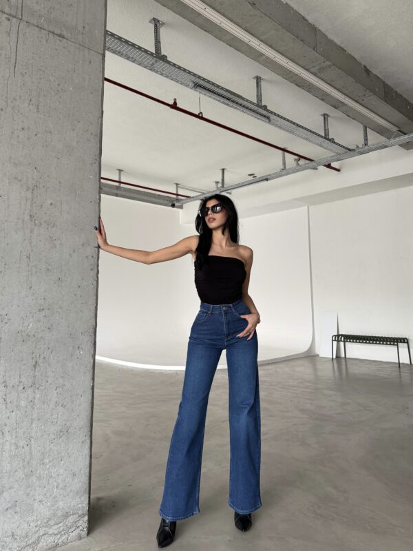 M-46 BLUE Wide-Leg High-Waist Jeans