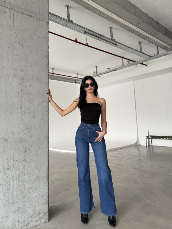 M-46 BLUE Wide-Leg High-Waist Jeans