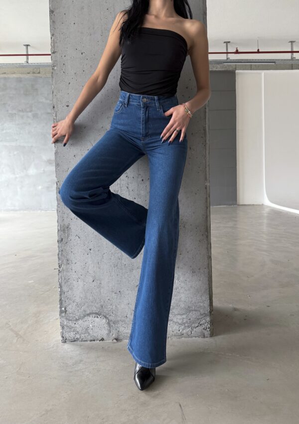 M-46 BLUE Wide-Leg High-Waist Jeans