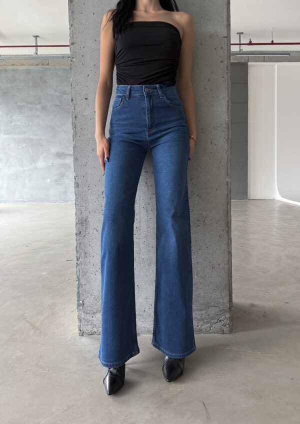 M-46 BLUE Wide-Leg High-Waist Jeans