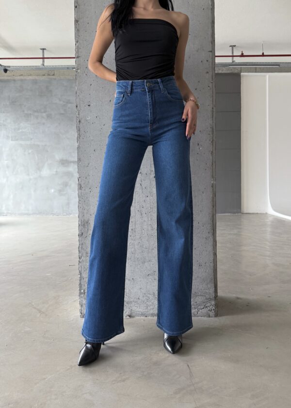 M-46 BLUE Wide-Leg High-Waist Jeans