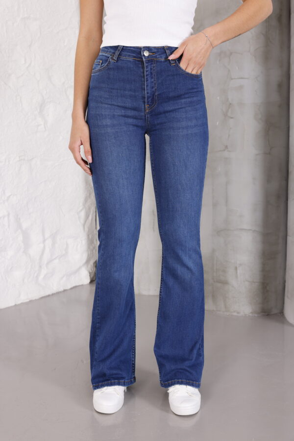 M-54 BLUE Women's Ultra Lux Comfort with Flex Motion Bootcut Jean