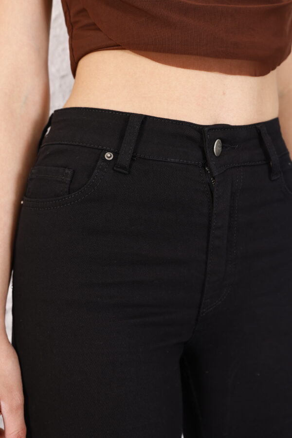 M-54 BLACK Women's Ultra Lux Comfort with Flex Motion Bootcut Jean